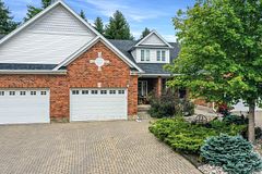 125 Riverwalk Place, Guelph/Eramosa, ON, exterior