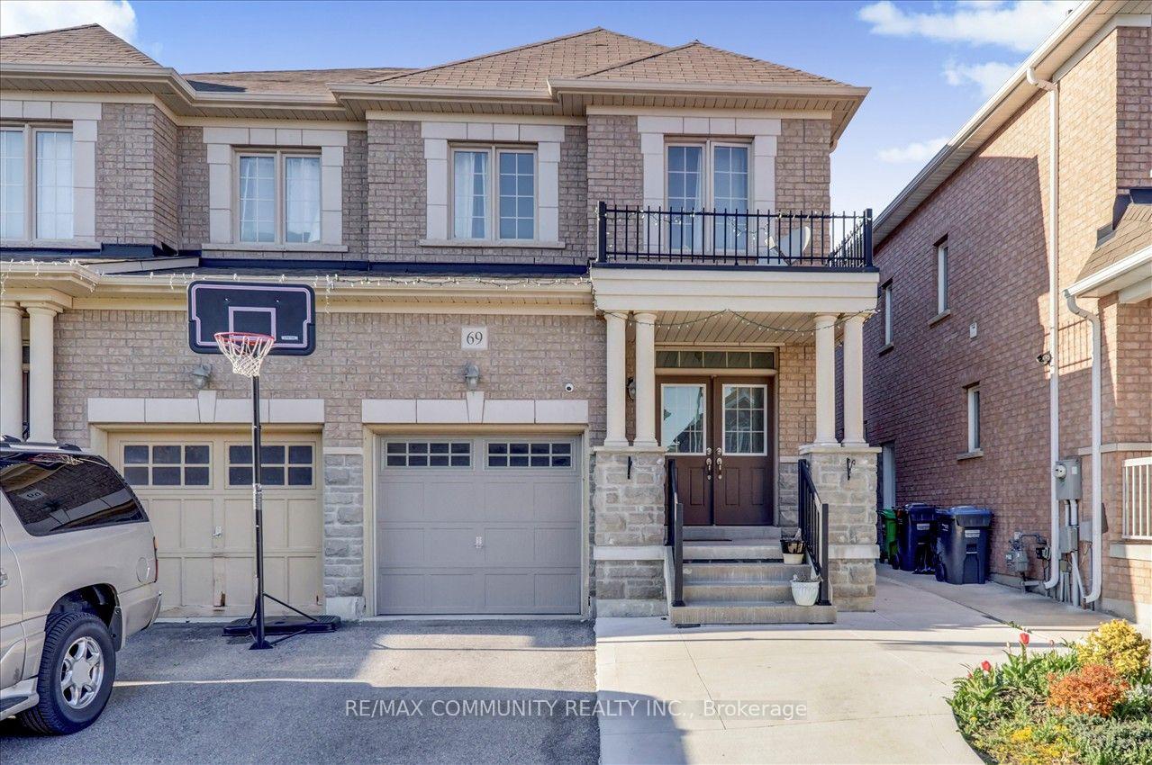 69 Clearfield Drive, Brampton, ON, exterior