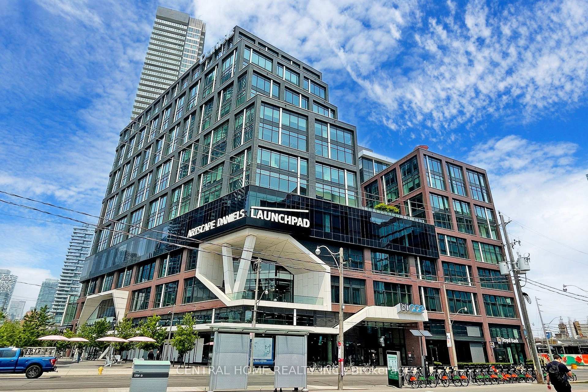 620 - 130 Queens Quay E, Toronto C08, ON, exterior
