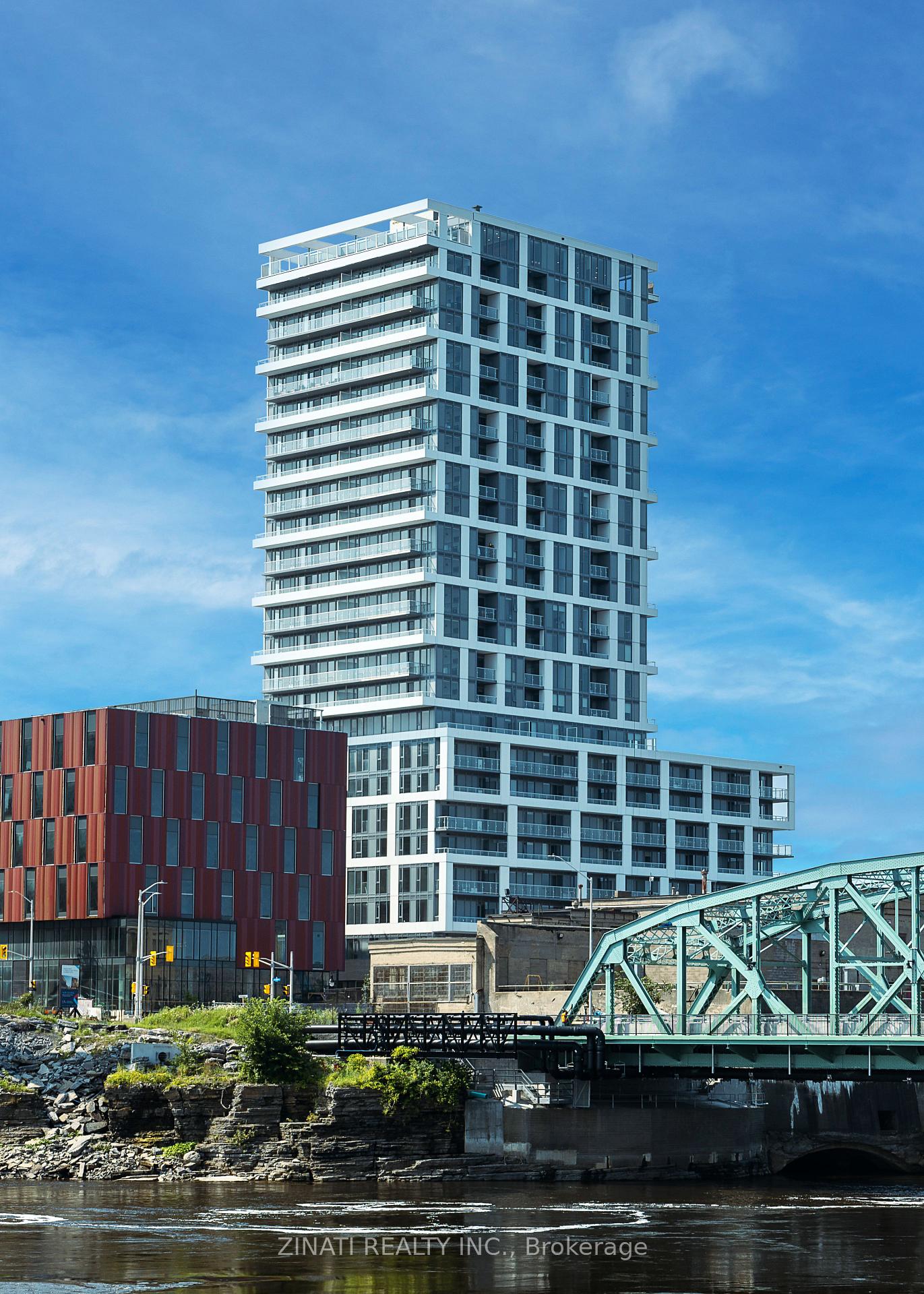 B&C - 300 Miwate Private, West Centre Town, ON, exterior