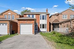 8 Lansbury Drive, Toronto E07, ON, exterior