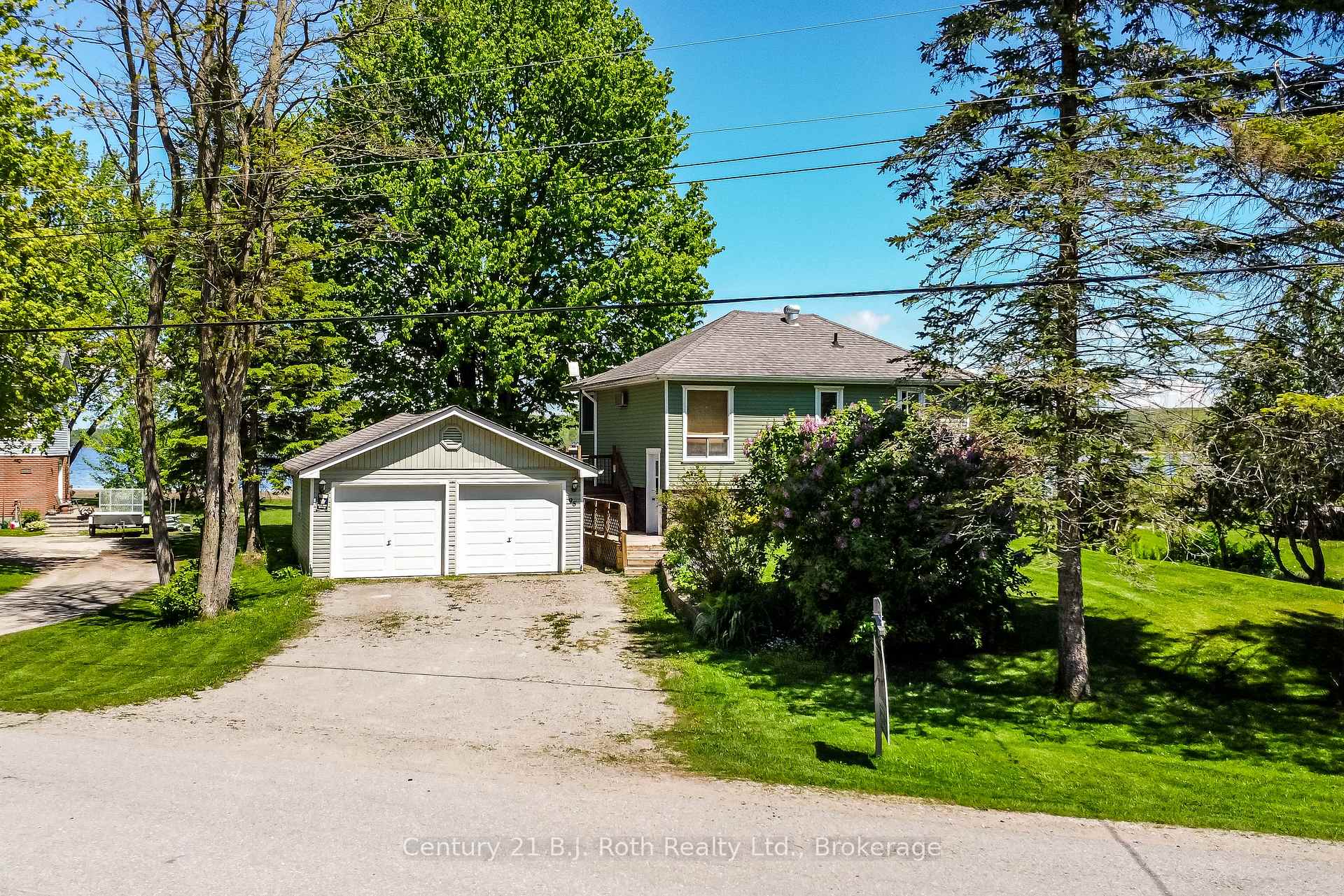 95 Maskinonge Road, Tay, ON, exterior
