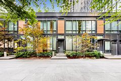 Th03 - 110 Charles Street E, Toronto C08, ON, exterior