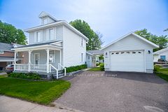 415 Trafalgar Road, Pembroke, ON, exterior