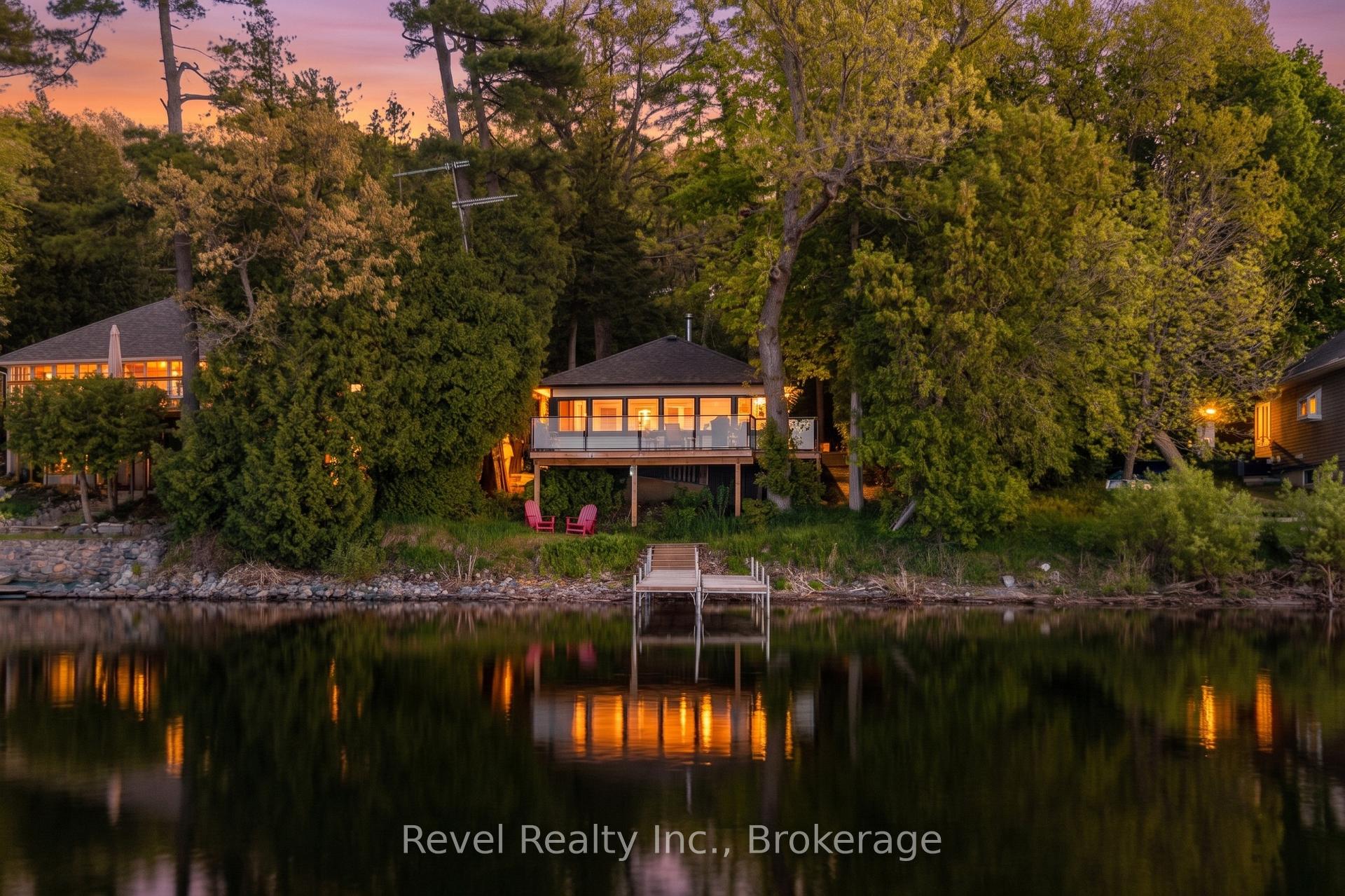 8004 Taits Beach Road, Hamilton Township, ON, exterior