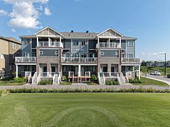 1022 Chapman Mills Drive, Barrhaven, ON, exterior