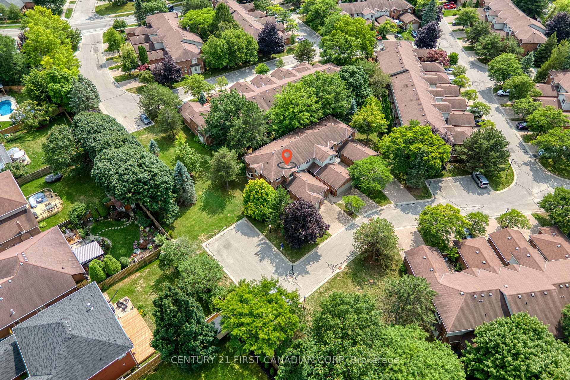 63 - 70 Sunnyside Drive, London North, ON, exterior