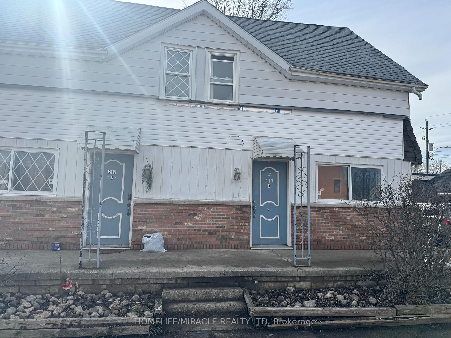217 Creek Street, Chatham-Kent, ON, exterior