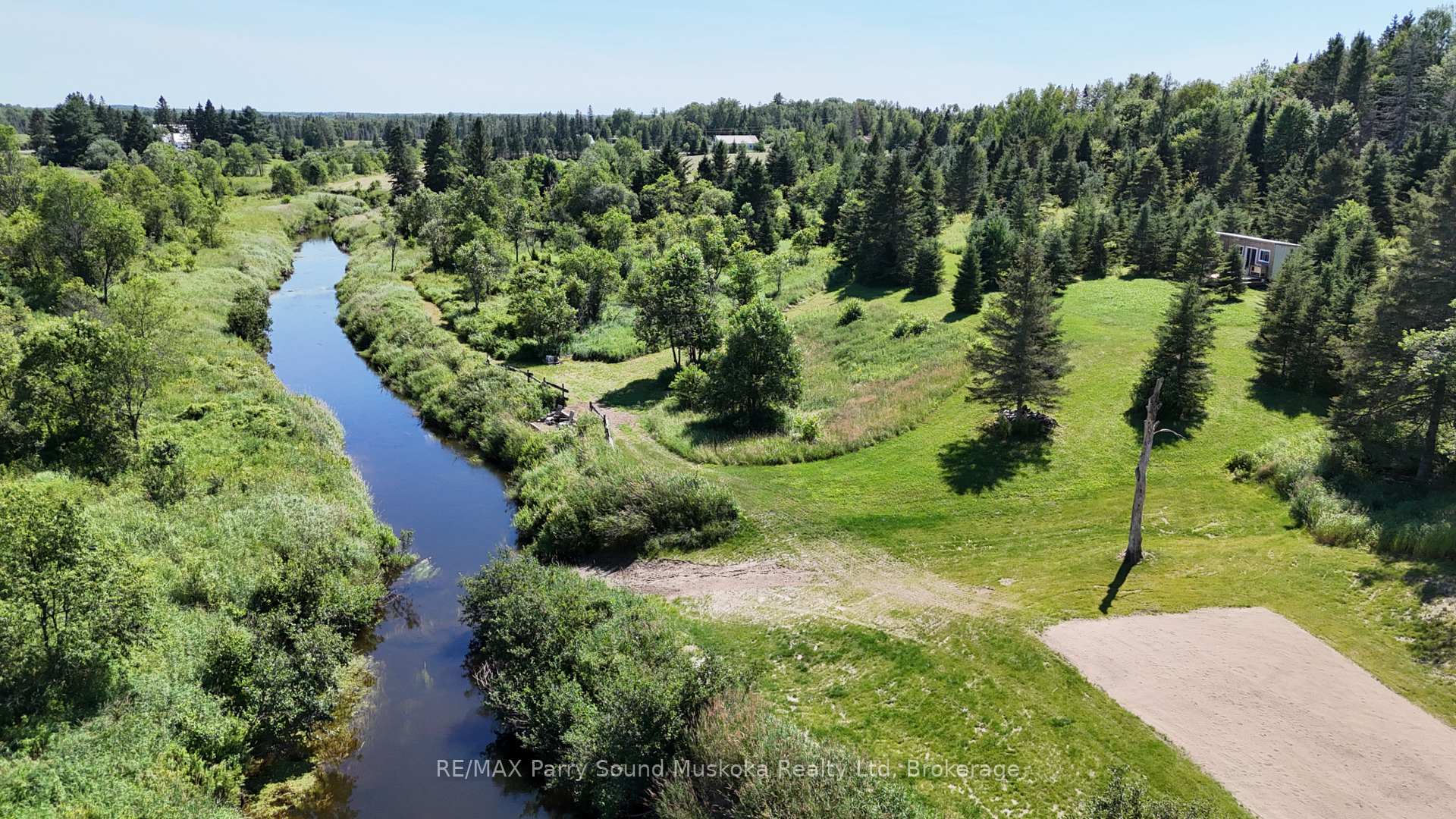 107 Miller Road, Magnetawan, ON, exterior