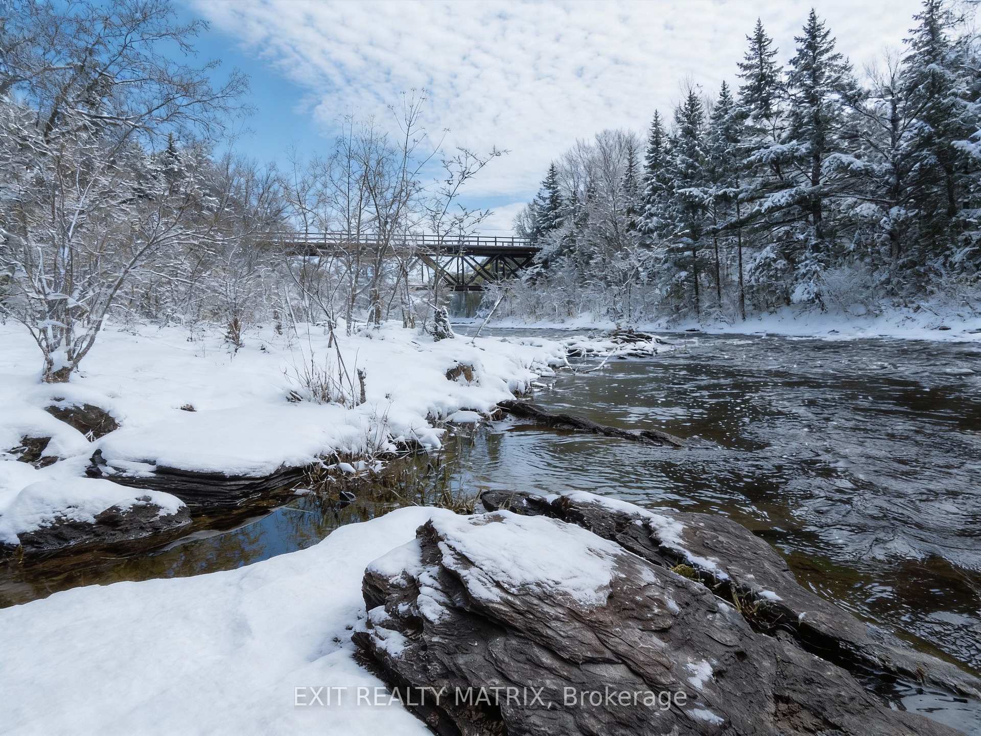 12654 Lanark Road, Greater Madawaska, ON, exterior