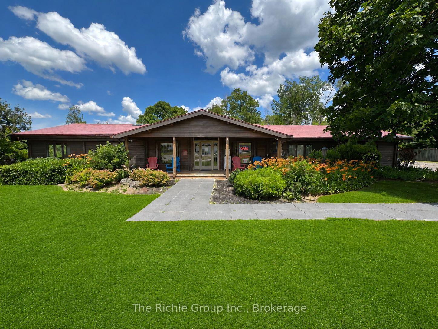 933009 Airport Road, Mono, ON, exterior