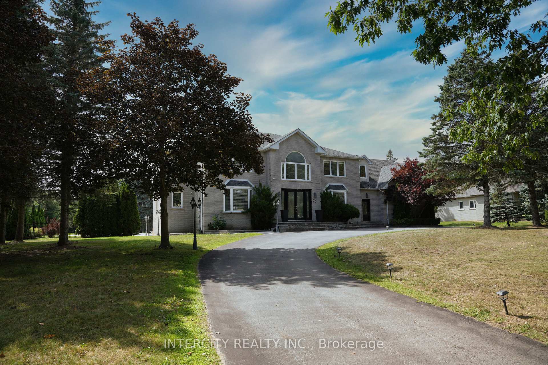 70 Belsite Court, Vaughan, ON, exterior