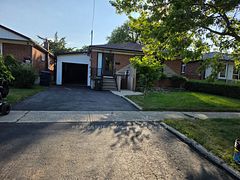 30 Beacon Road, Toronto E04, ON, exterior