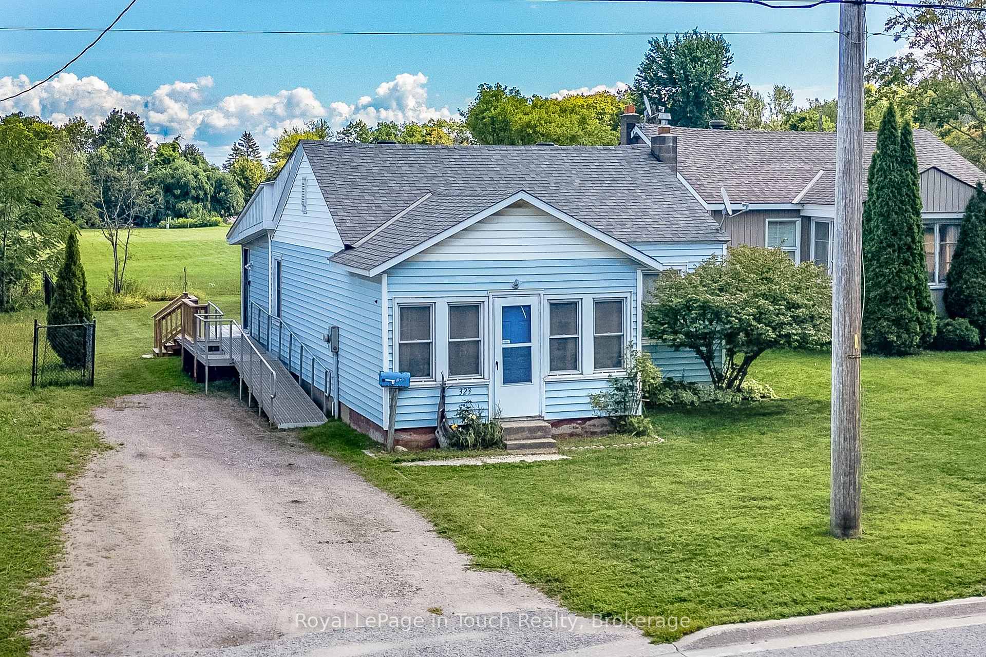 323 William Street, Midland, ON, exterior