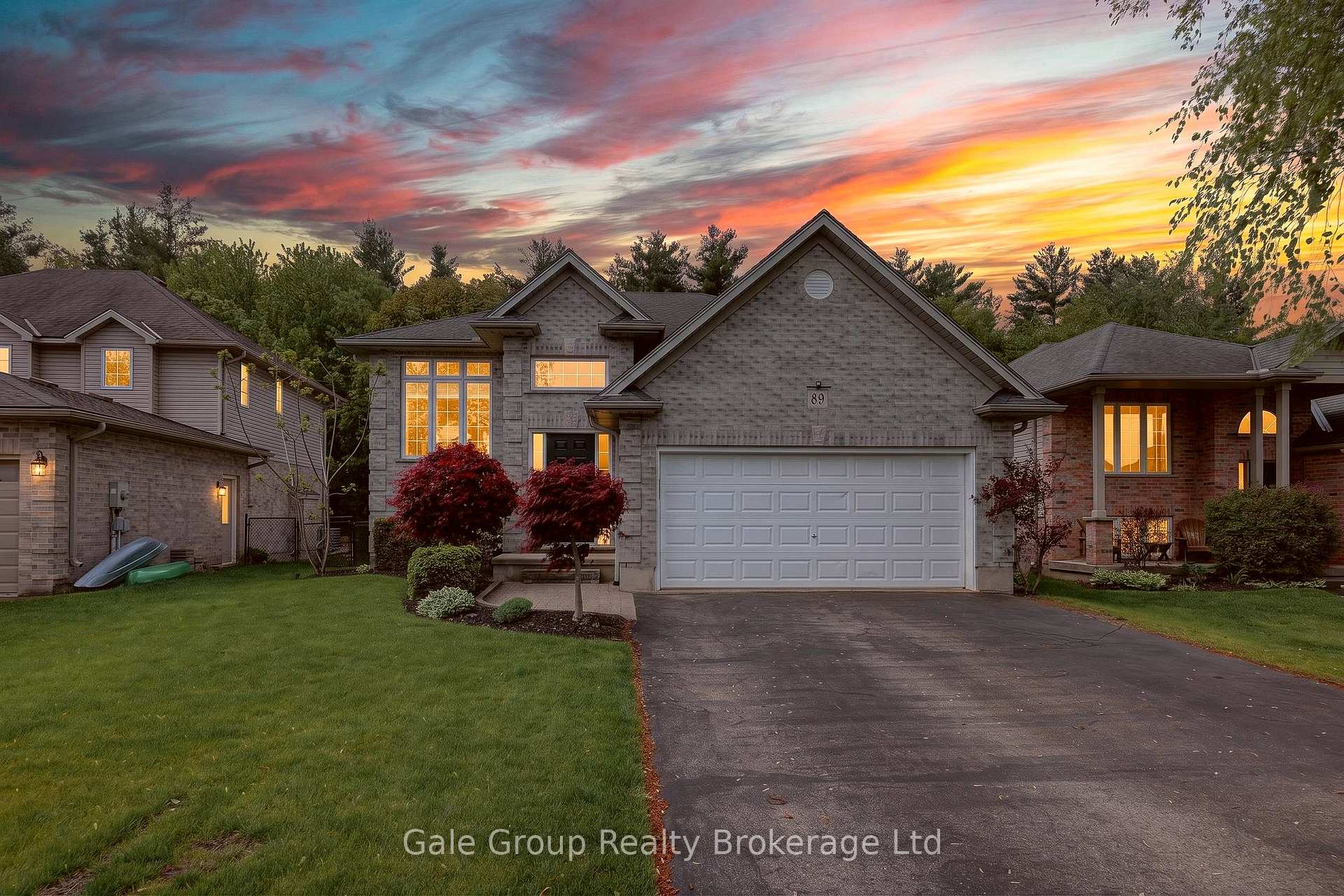 89 Woodvale Drive, Thames Centre, ON, exterior