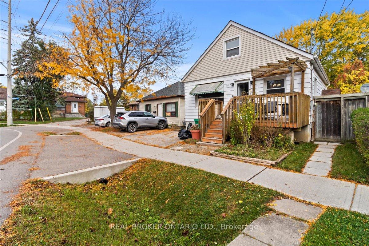 1097 Enola Avenue, Mississauga, ON, exterior