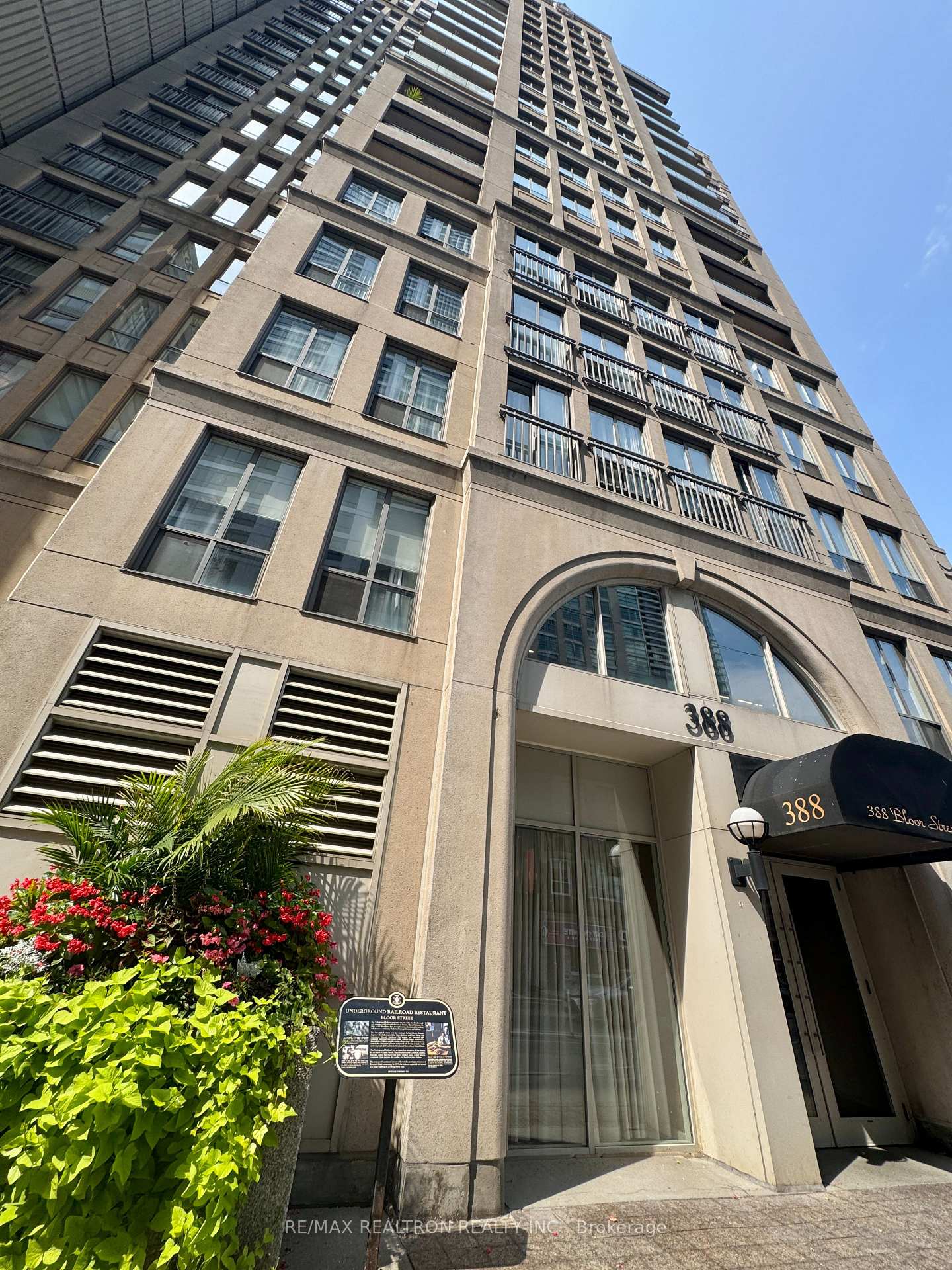 1107 - 388 Bloor Street E, Toronto C09, ON, exterior
