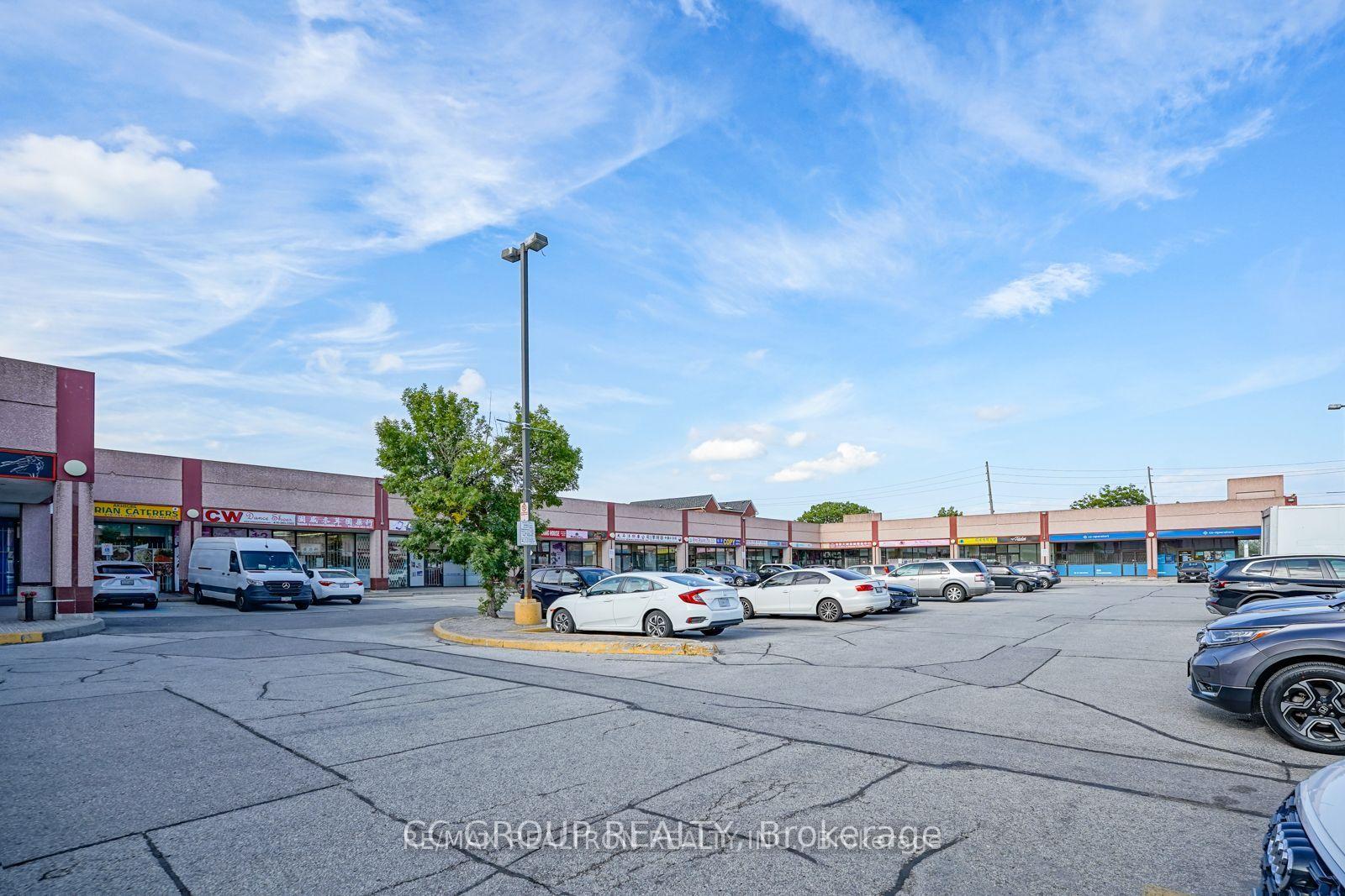 65 - 8 Glen Watford Drive, Toronto E07, ON, exterior