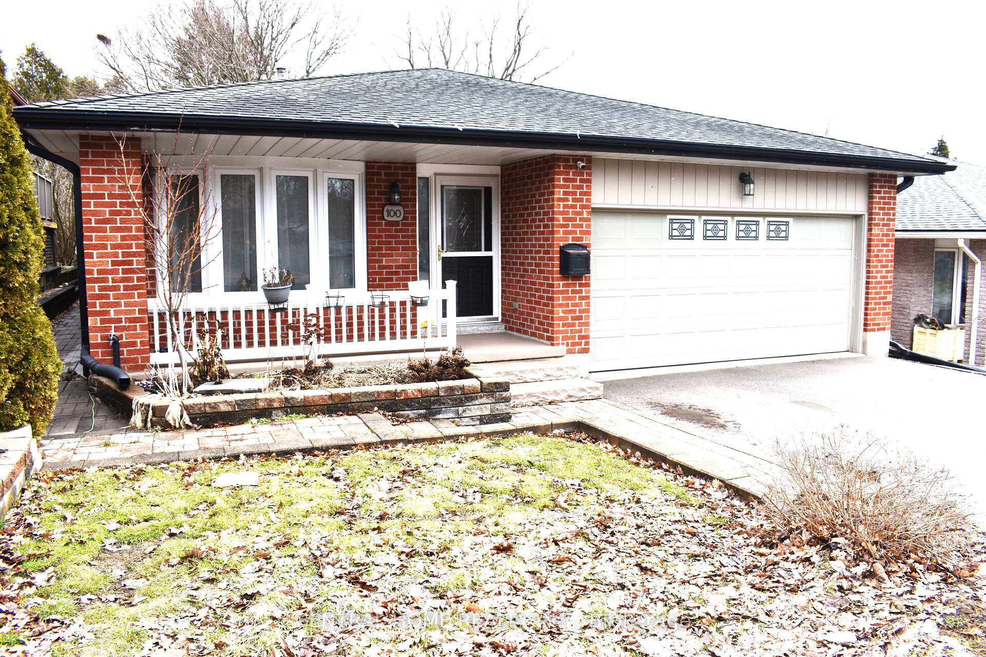 100 Biehn Drive, Kitchener, ON, exterior