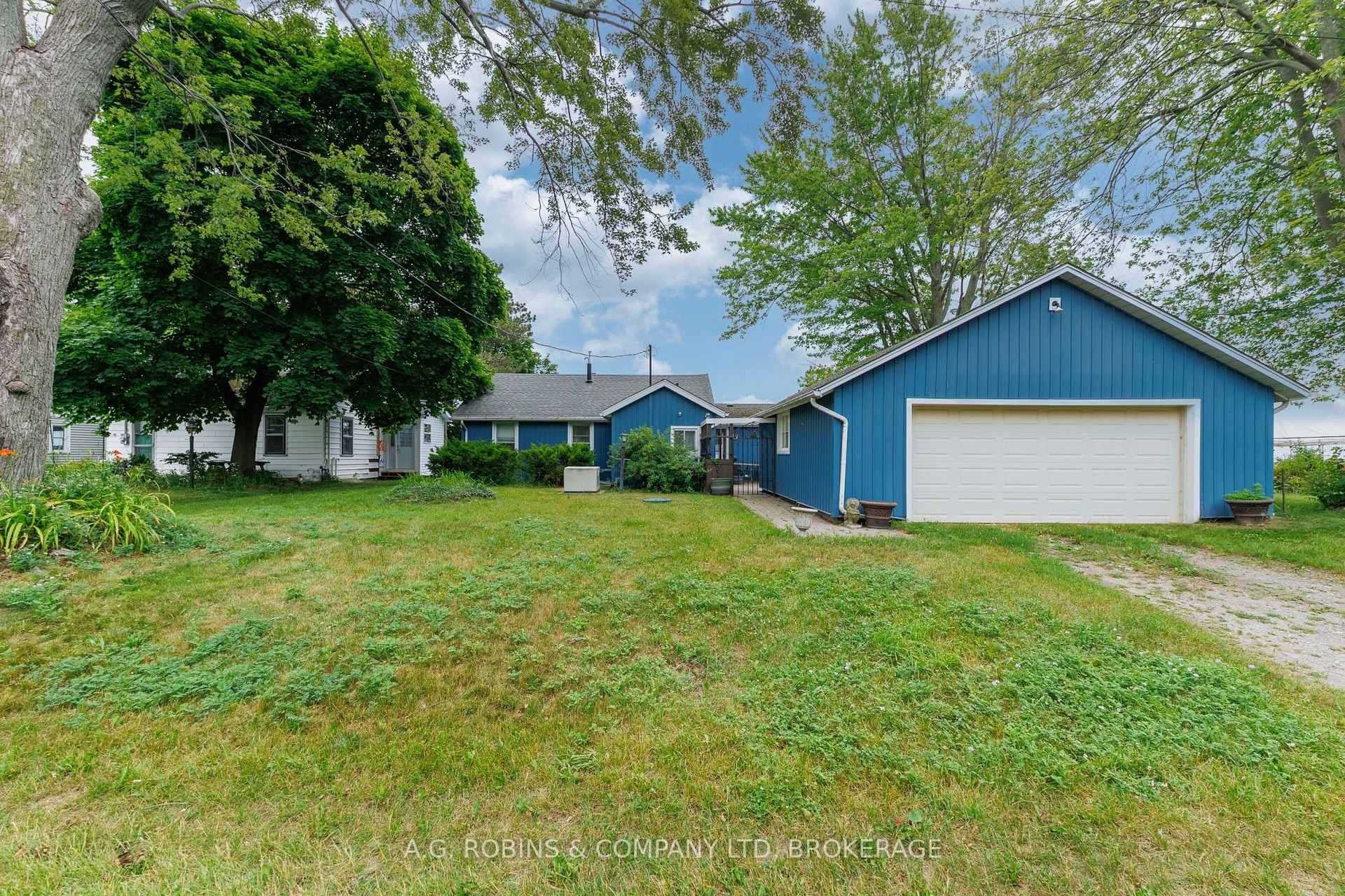11251 HARBOURVIEW Road, Wainfleet, ON, exterior