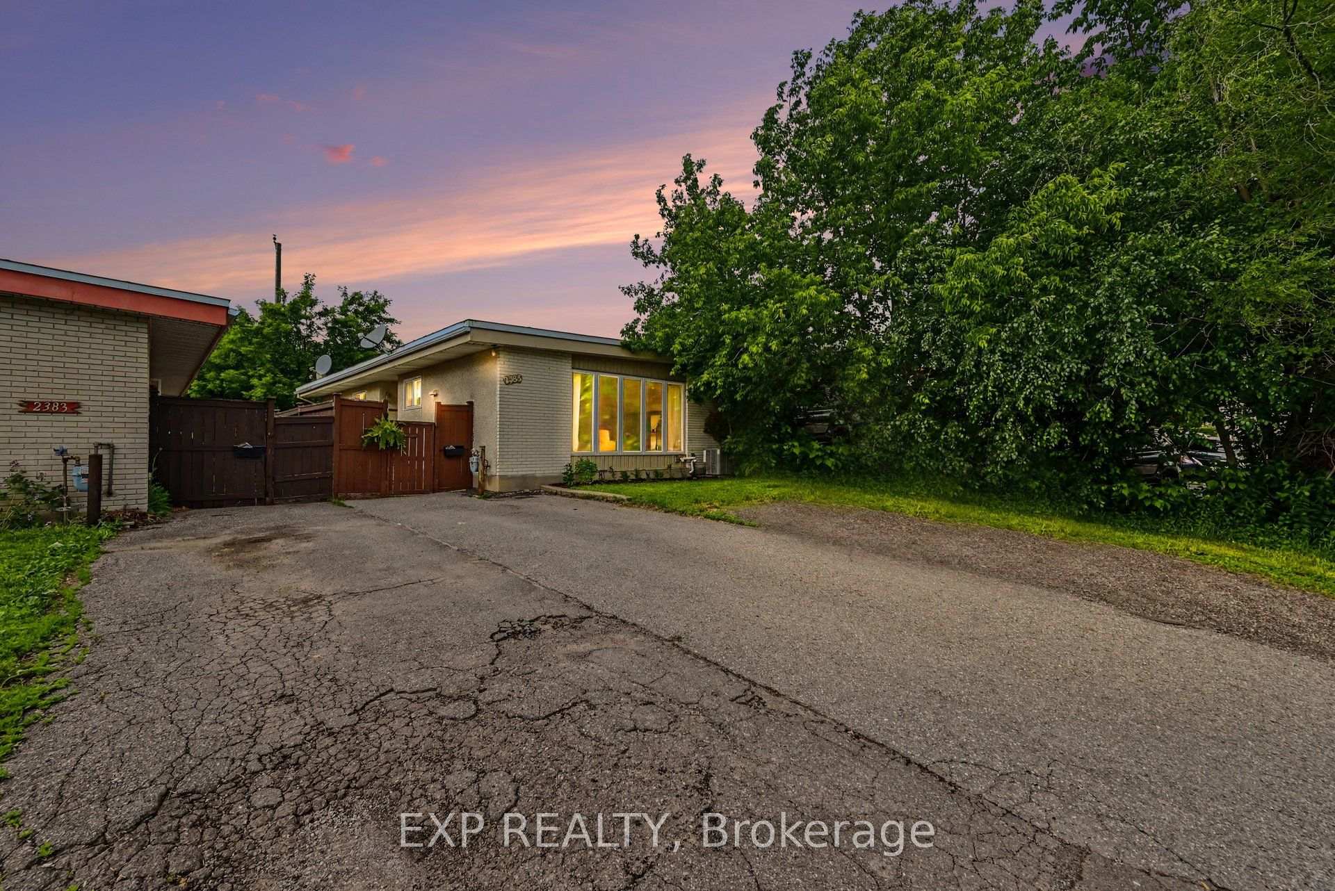2385 Walkley Road, Elmvale Acres and Area, ON, exterior