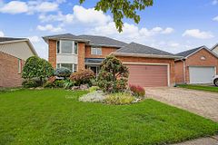 15 Ortona Street, Woodstock, ON, exterior