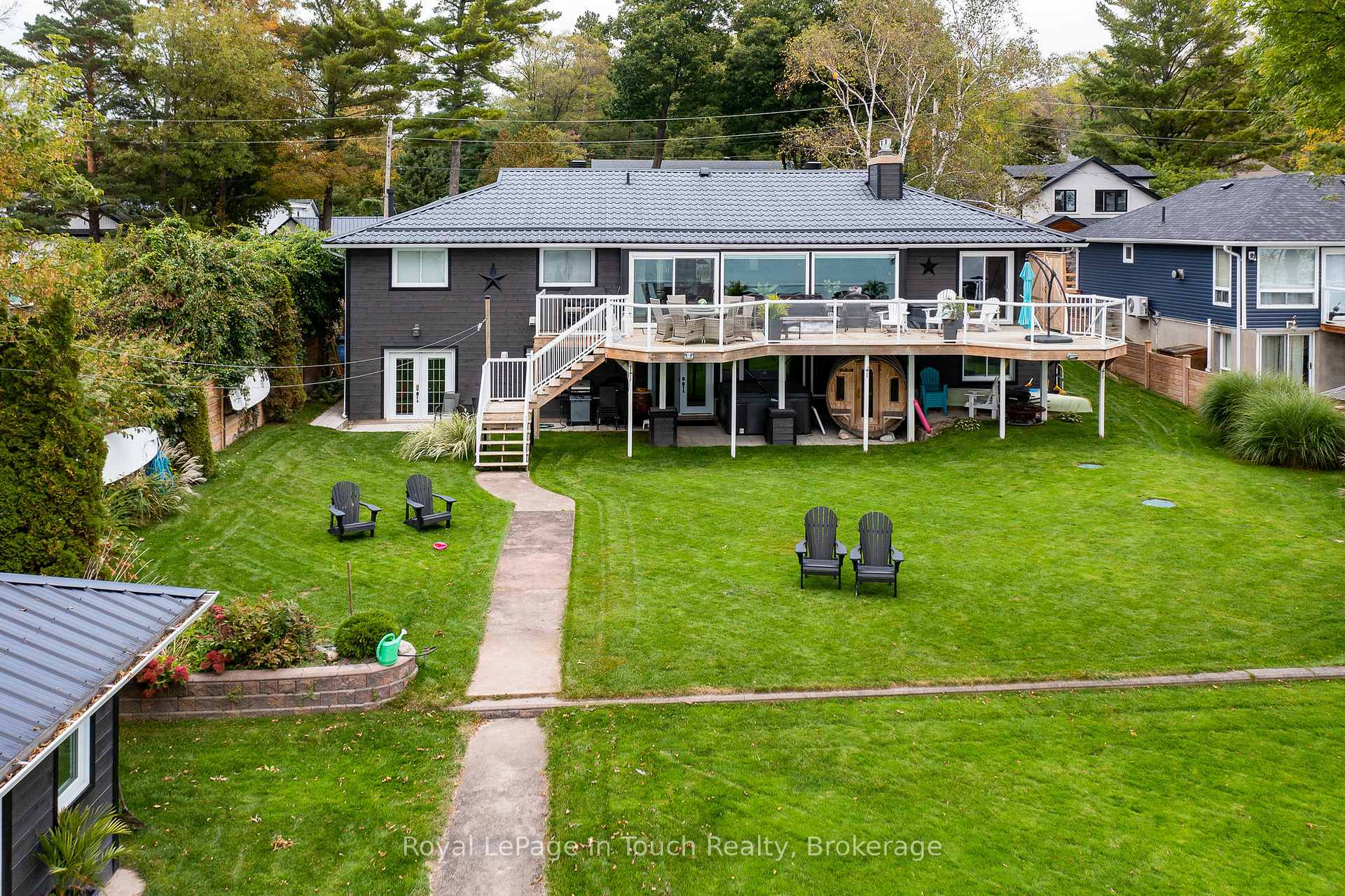 8 TINY BEACHES Road S, Tiny, ON, exterior