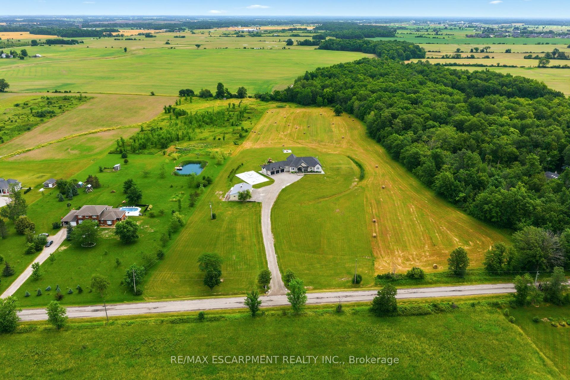 148 MOORES Road, Haldimand, ON, exterior
