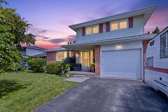 417 GLEN CASTLE Road, Kingston, ON, exterior