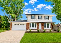 49 King Louis Crescent, Toronto E05, ON, exterior