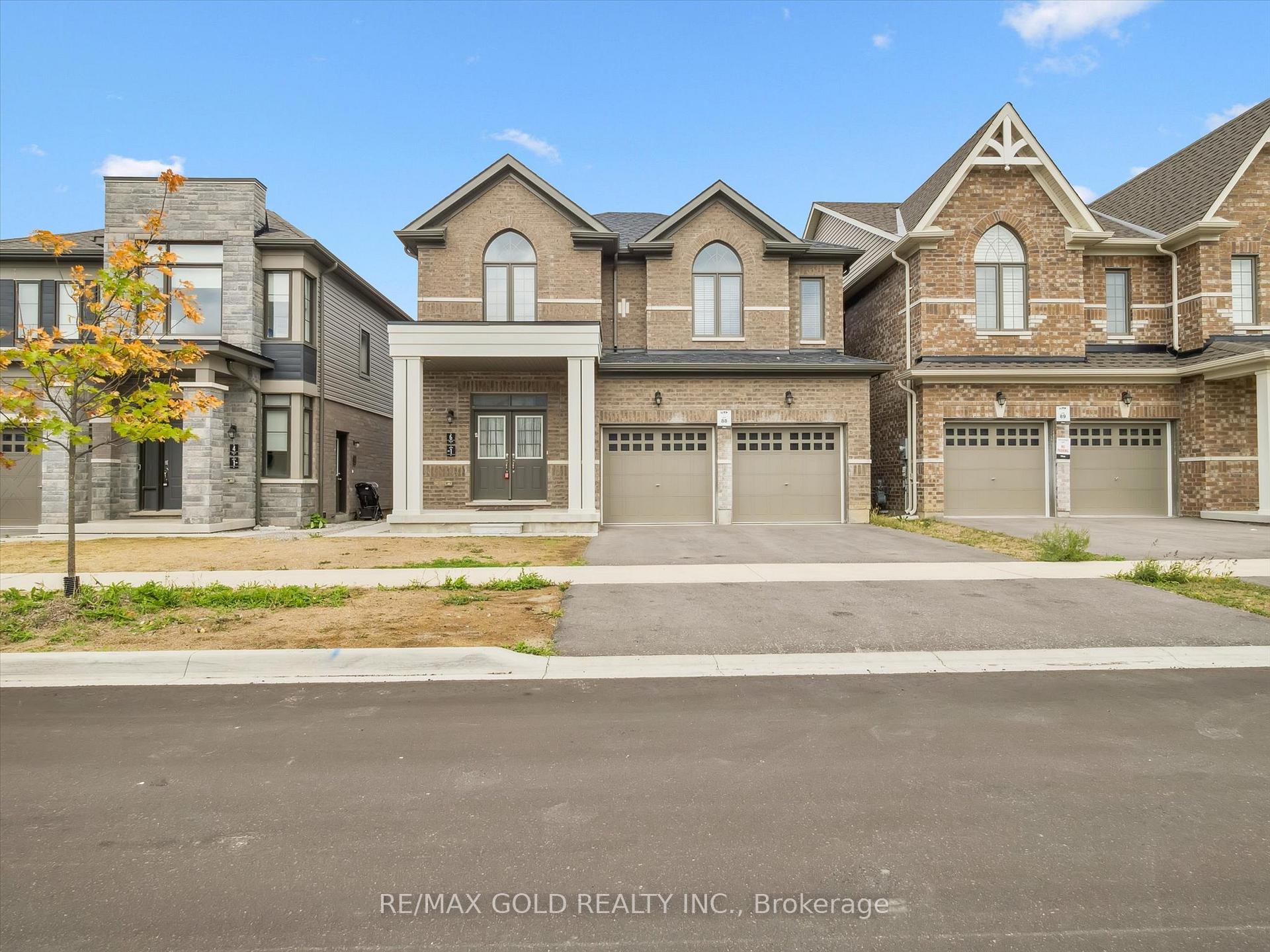 6 Bannister Road, Barrie, ON, exterior