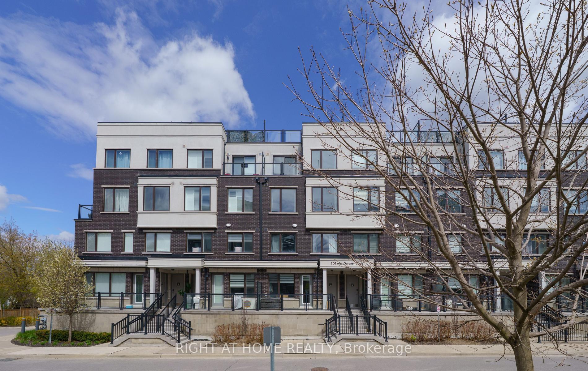 34 - 200 Alex Gardner Circle, Aurora, ON, exterior