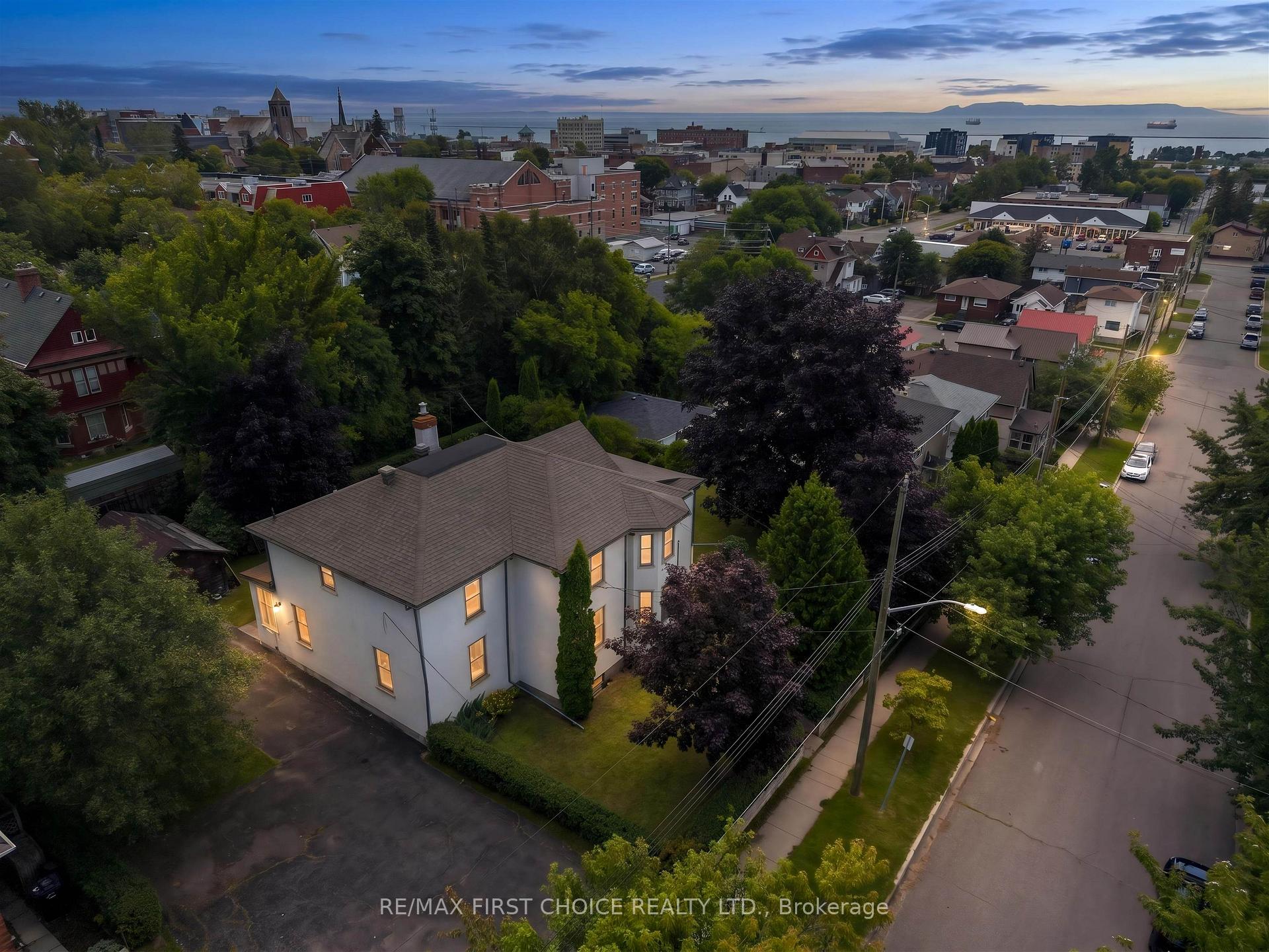348 Ambrose Street, Thunder Bay, ON, exterior