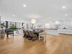 1002 - 1166 Bay Street, Toronto C01, ON, exterior