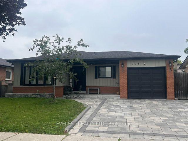 228 Michael Boulevard, Whitby, ON, exterior