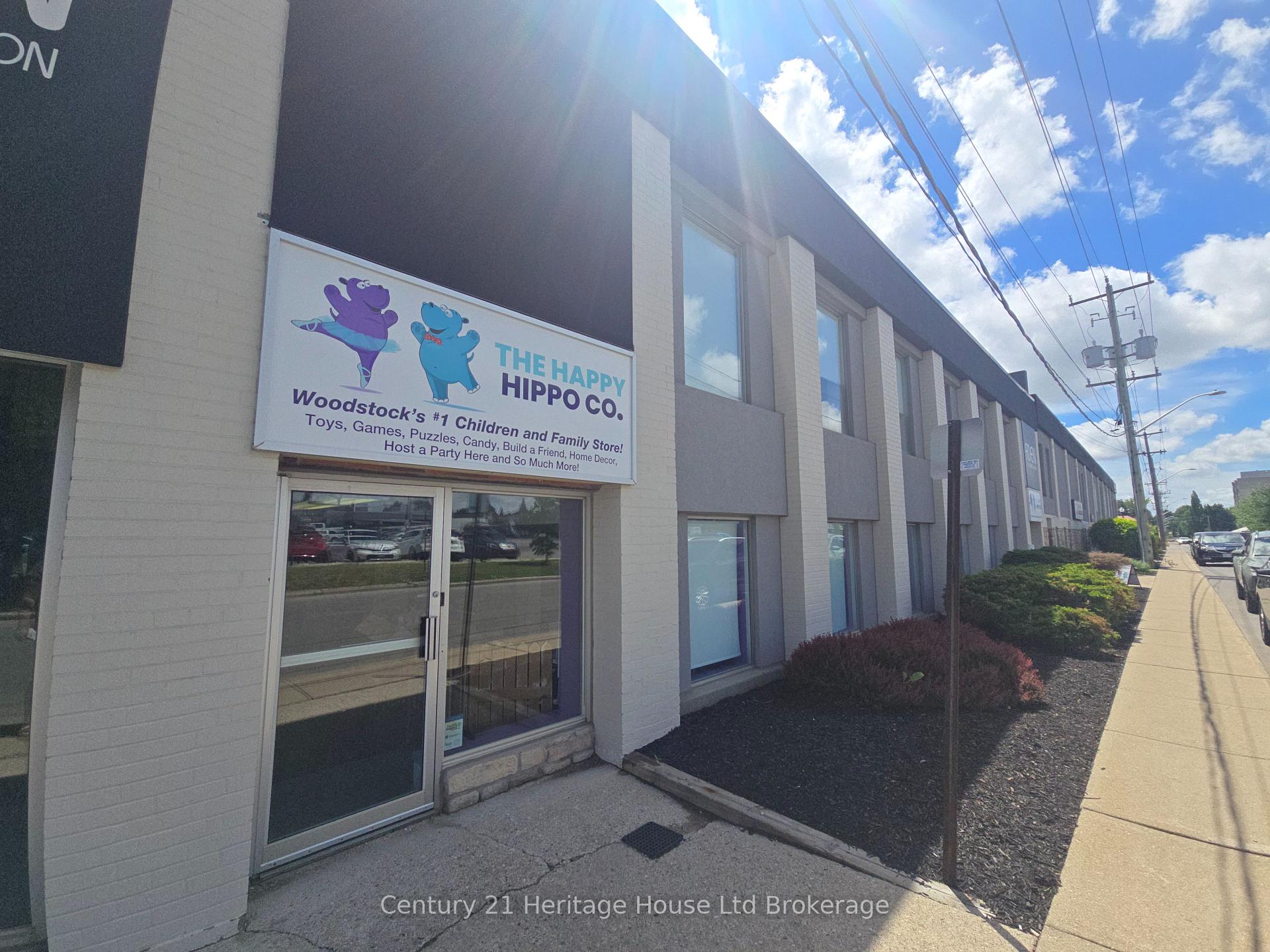 24 Kent Street, Woodstock, ON, exterior