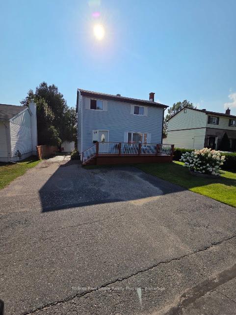 28 Milliken Road, Elliot Lake, ON, exterior