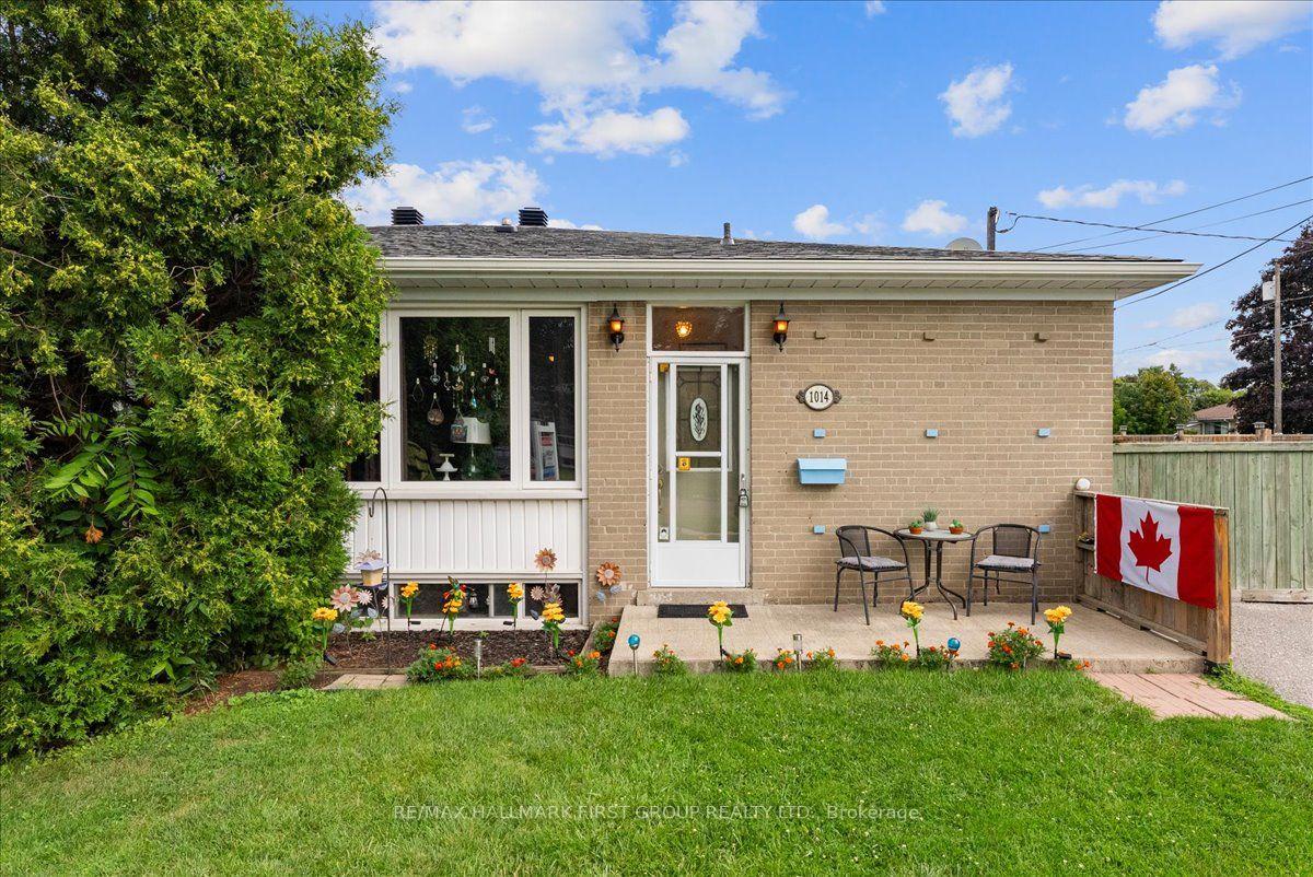 1014 Dunlop Street E, Whitby, ON, exterior