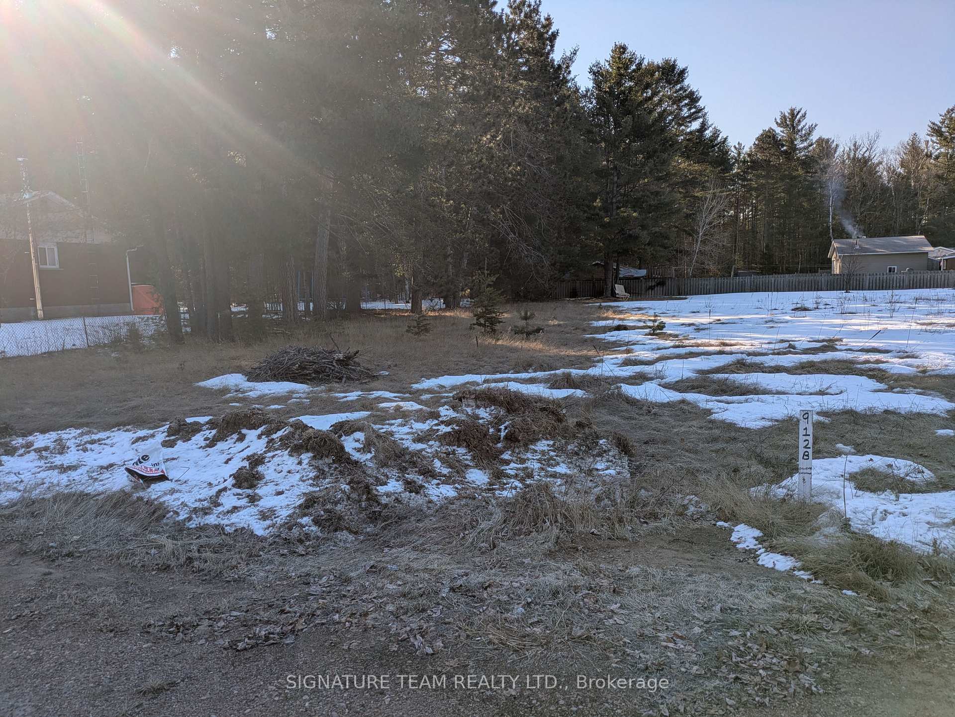 000 Airport Road, Petawawa, ON, exterior