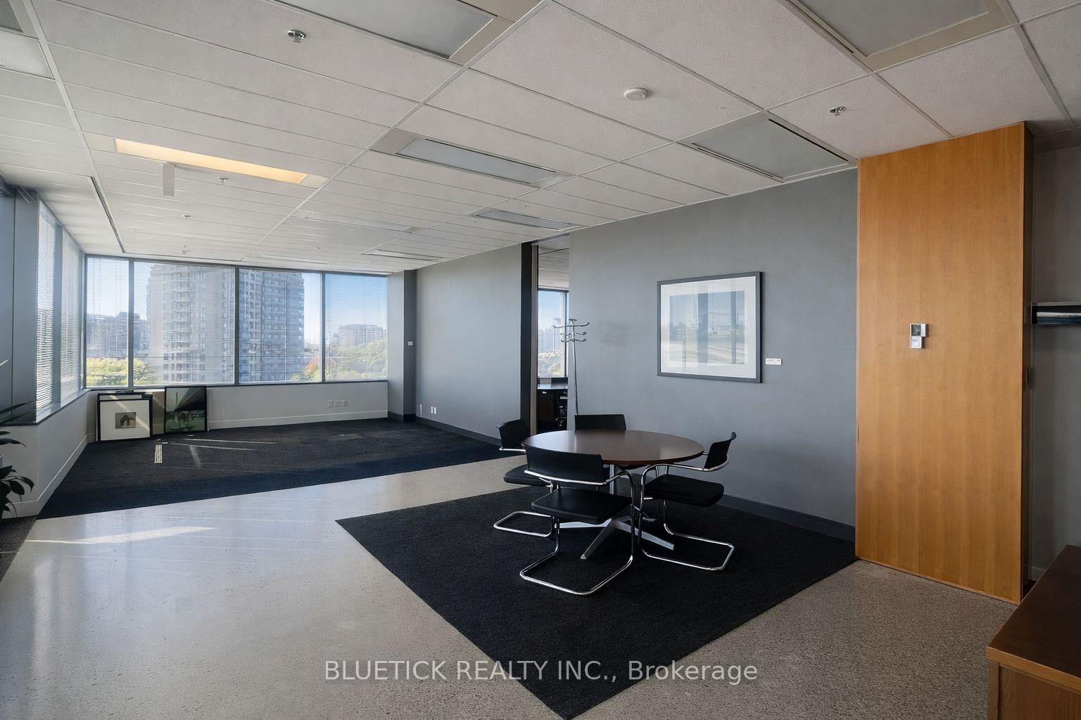 503 - 125 Commerce Valley Drive W, Markham, ON, exterior