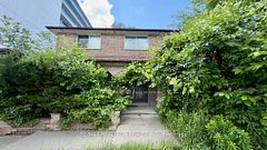 589 Sheppard Avenue E, Toronto C15, ON, exterior