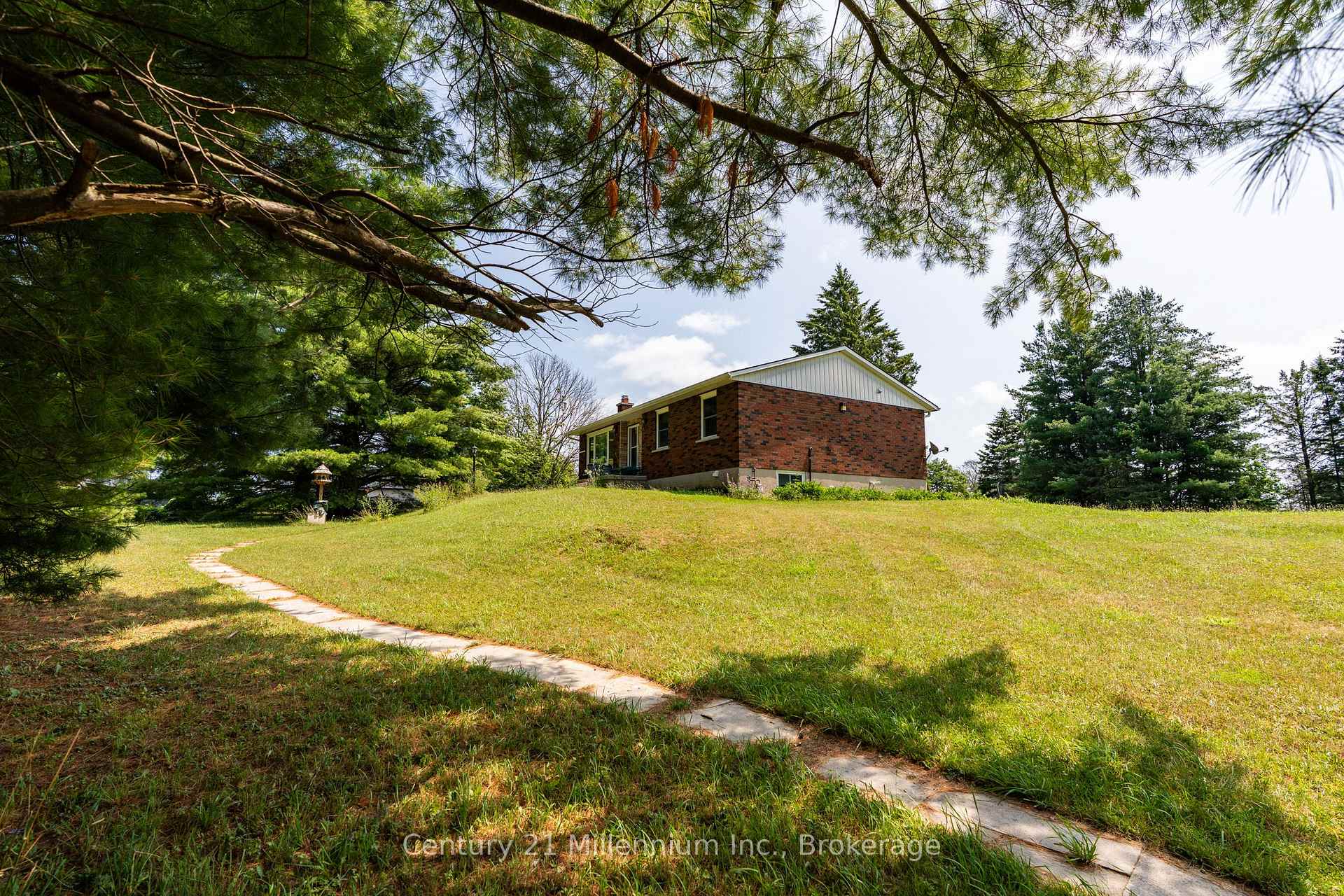 102768 Grey Rd 18 Road, Georgian Bluffs, ON, exterior