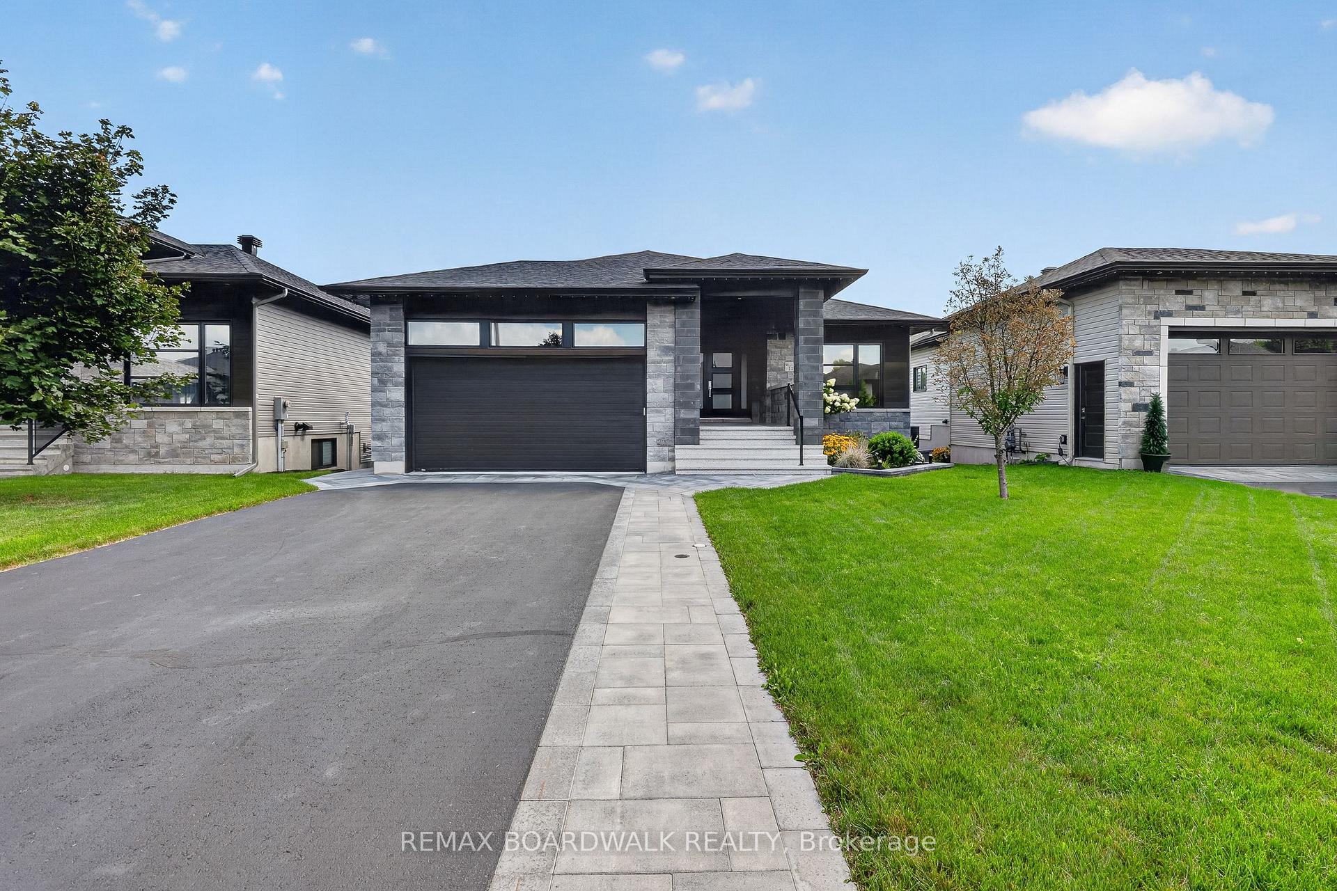 112 Argile Street, Casselman, ON, exterior