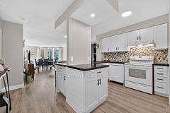 1409 - 140 Dunlop Street E, Barrie, ON, exterior