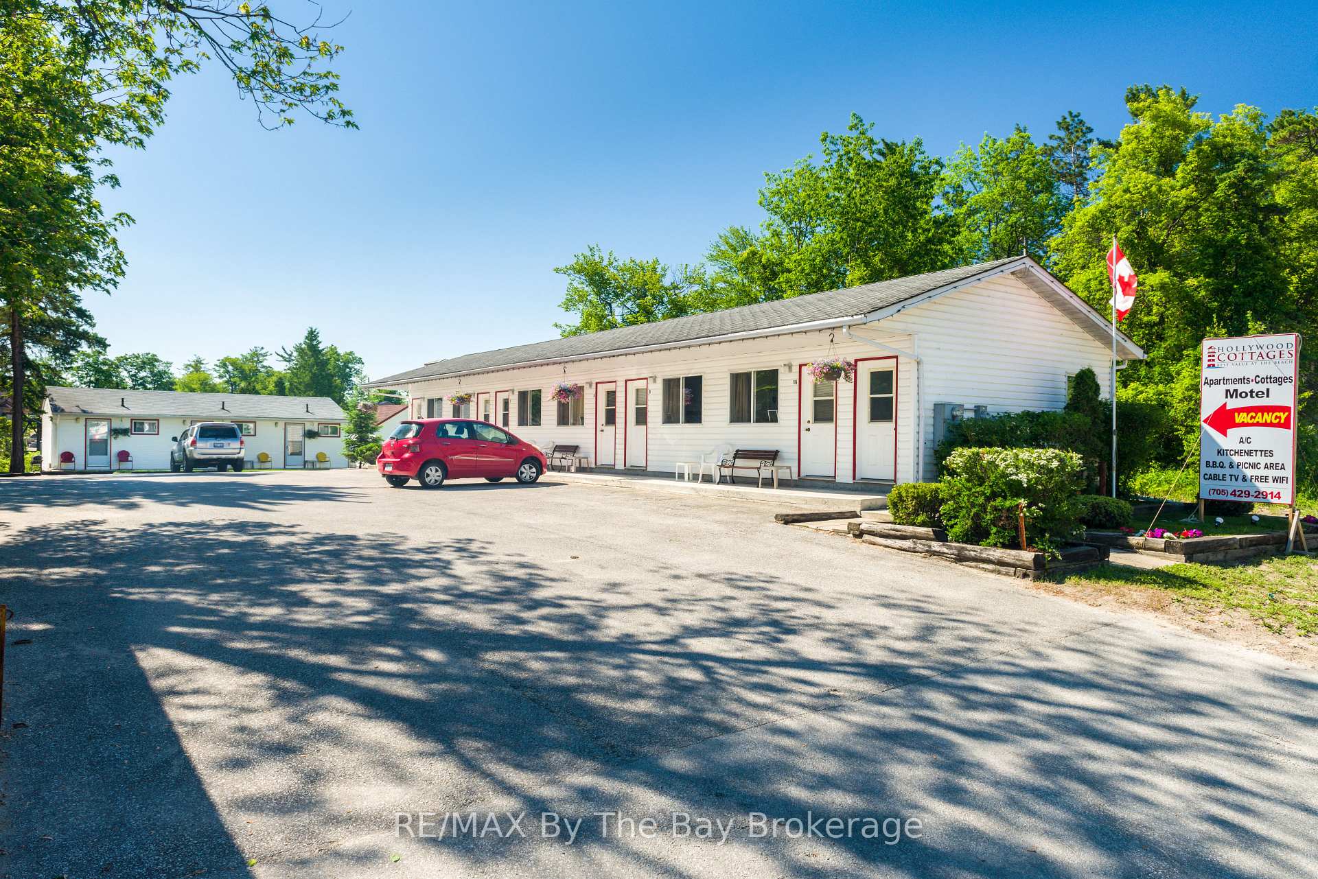 169 Mosley Street, Wasaga Beach, ON, exterior