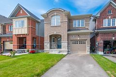 118 Cliff Thompson Court, Georgina, ON, exterior