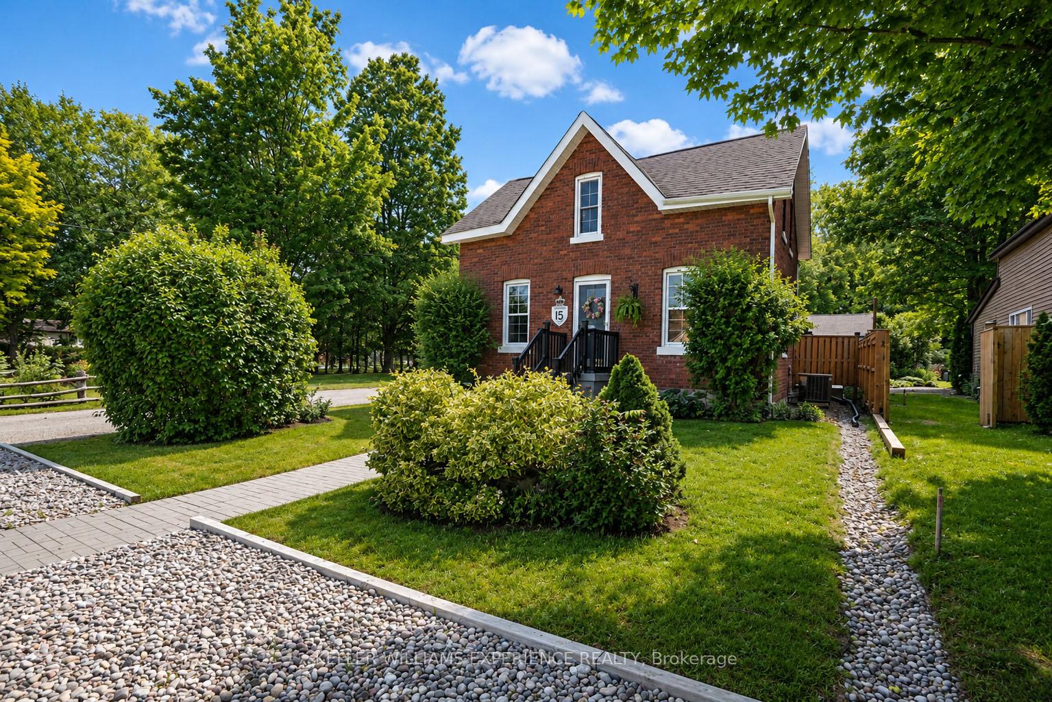 15 LEONARD Avenue, Penetanguishene, ON, exterior