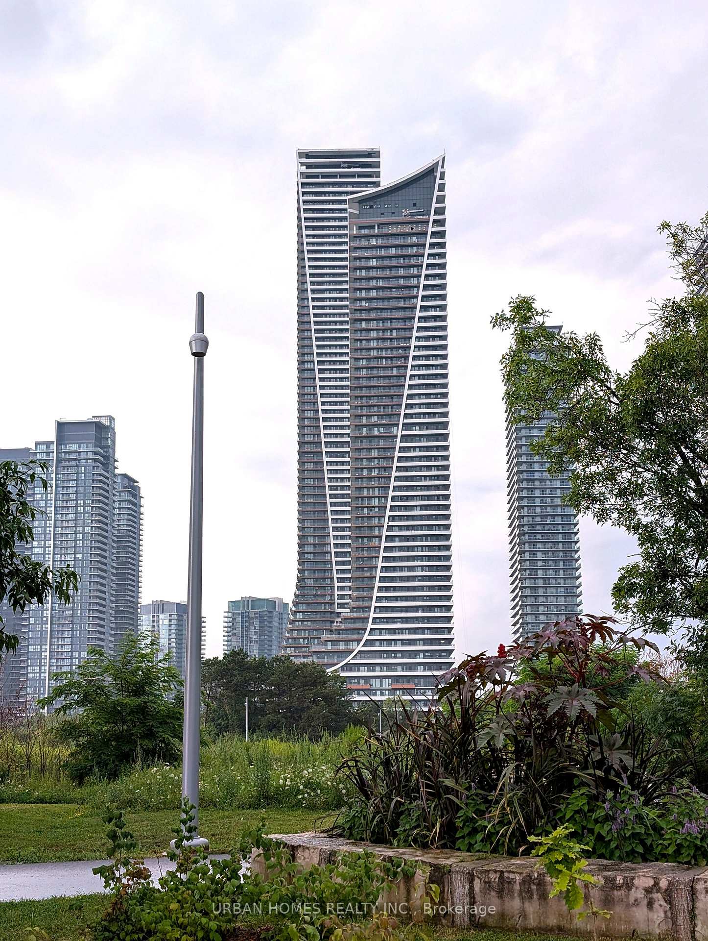 1512 - 30 Shore Breeze Drive, Toronto W06, ON, exterior