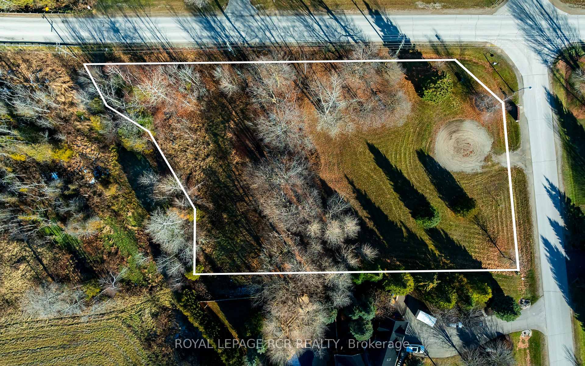 2 Rayburn Meadows N/A W, East Garafraxa, ON, exterior