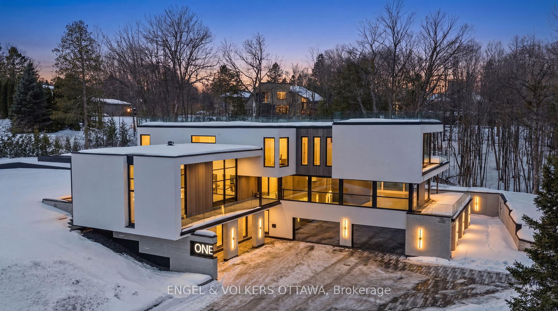 1 Delong Drive, Beacon Hill North - South and Area, ON, exterior